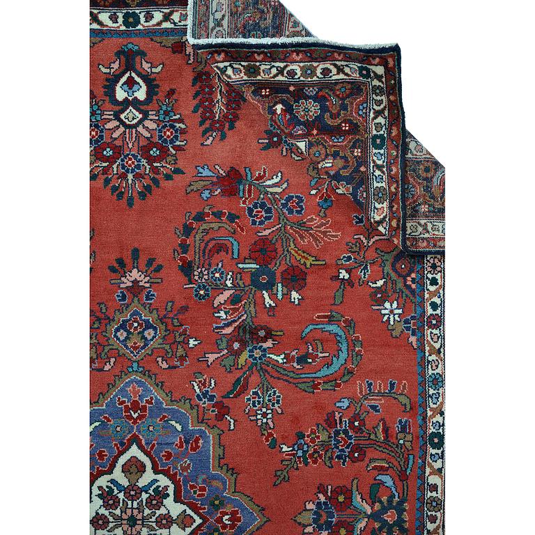 Matto, Hamadan, ca 311 x 210 cm.