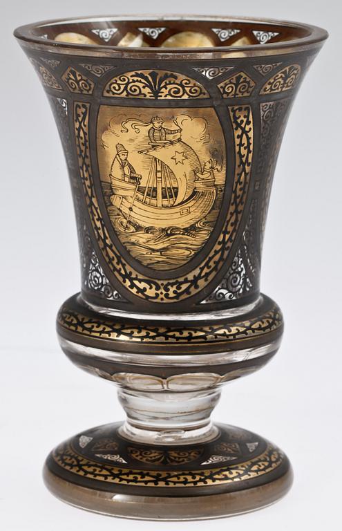 BÄGARE, glas, trol. Böhmen, 1800-talets andra hälft.