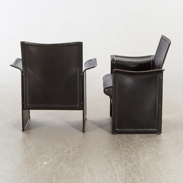 Tito Agnolo fåtöljer, ett par, "Korium", för Matteo Grassi, 1900-talets andra hälft.