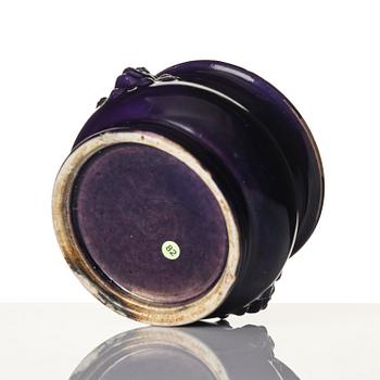 A purple glazed censer, Qing dynasty, Kangxi (1662-1722).