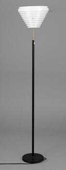 GOLVLAMPA, "Änglavinge" modell A805, design Alvar Aalto, Artek. Formgiven 1954.