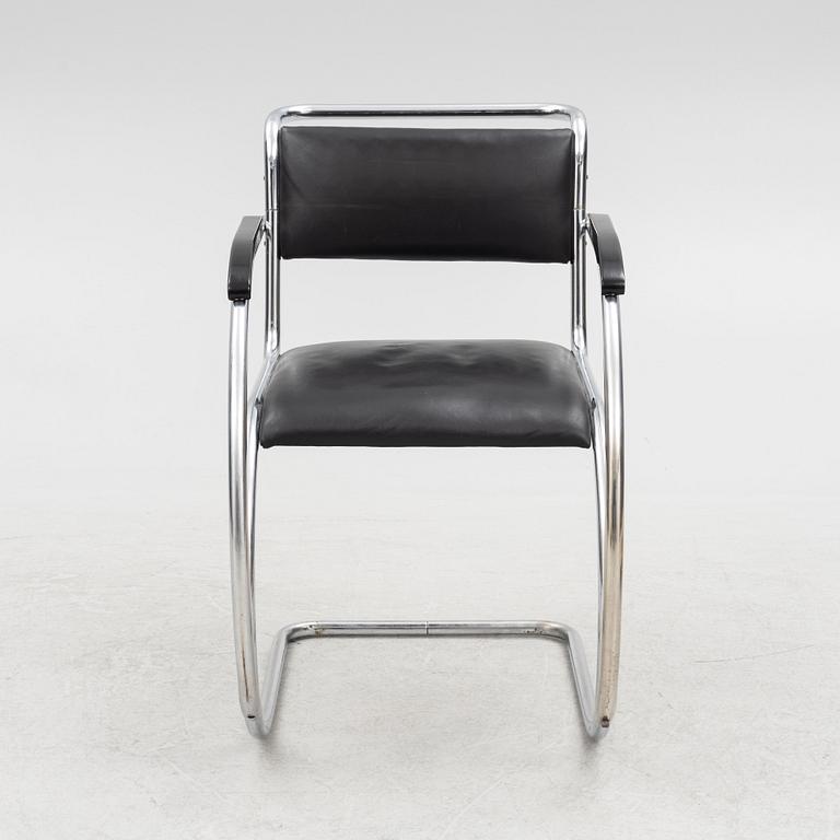 A functionalist 1930s armchair.