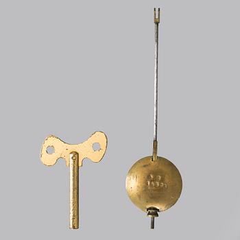VÄGGPENDYL, empire, 1800-talets första hälft.