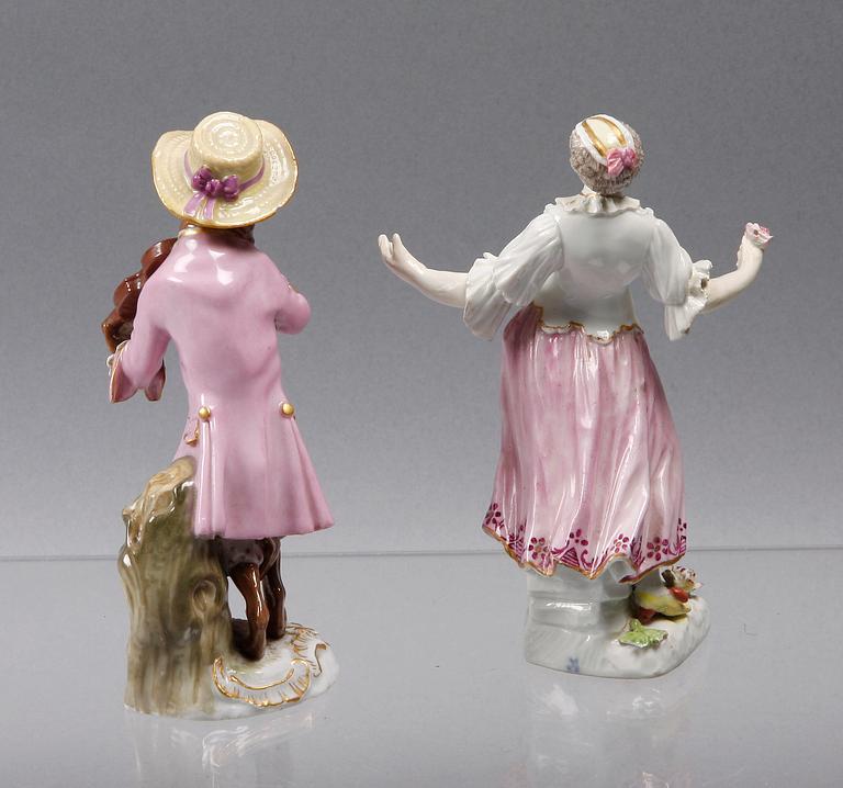FIGURINER, 2 st, porslin. Bla Meissen.