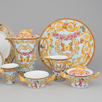 30 parts of the table set "Le Jardin de Versace" by Versace for Rosenthal.