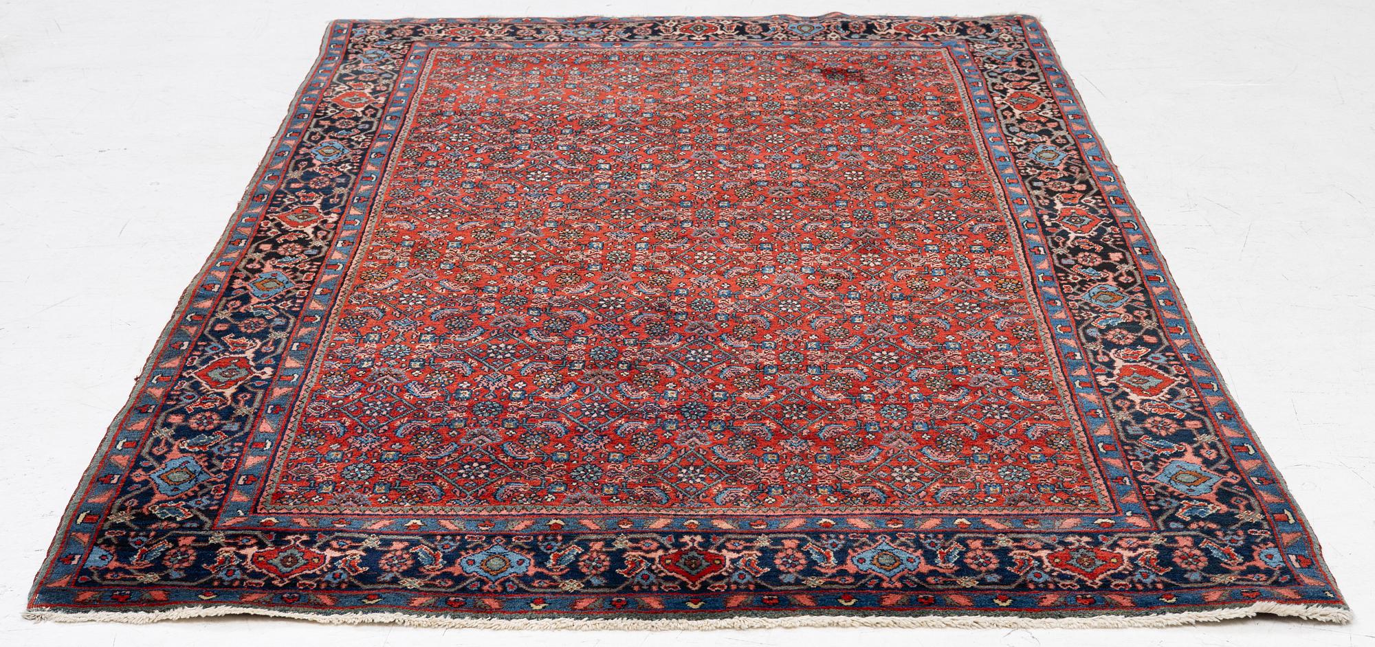 Matta, orientalisk, ca 212 x 136 cm.
