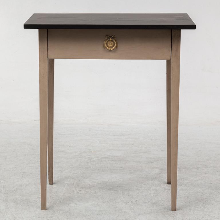 TABLE, 19th / 20th century.