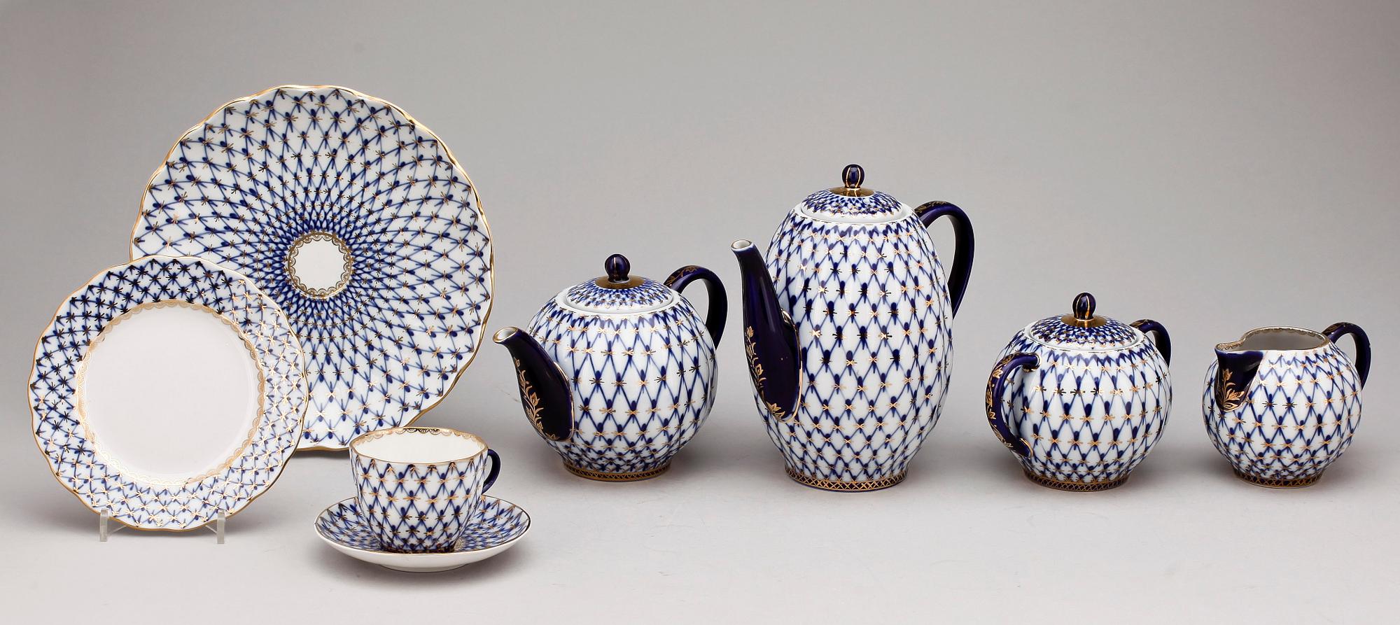 KAFFESERVIS, 28 delar, porslin, "Cobolt-Net", Lomonsov, USSR, Sovjetunion, 1900-talets andra hälft.