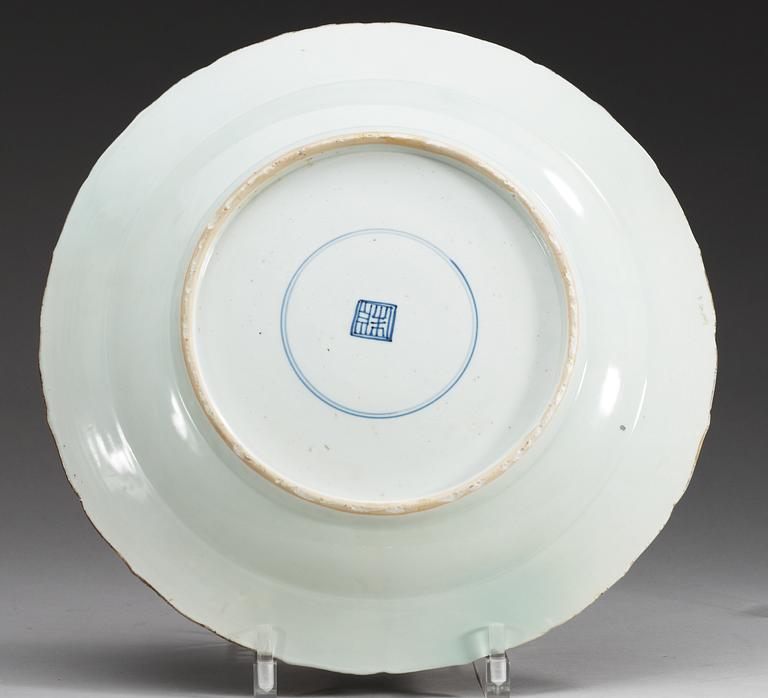 FAT, porslin. Qing dynastin, Kangxi (1662-1722).