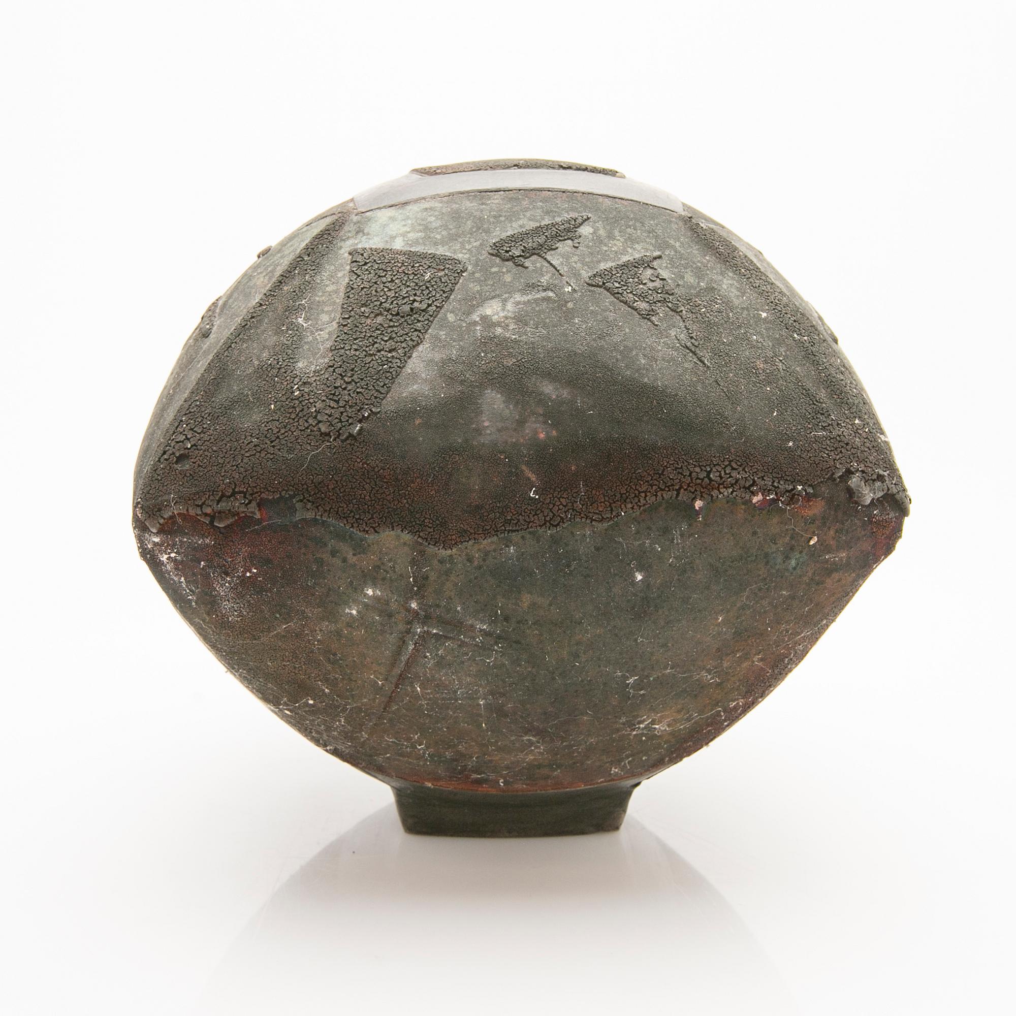 Steen Kepp, Lidded urns.