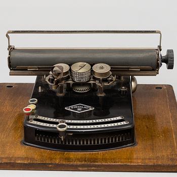 A FROLIO III TYPEWRITER, early 20th century.