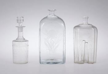 KARAFFER, 3 st, 1800-talets första hälft.