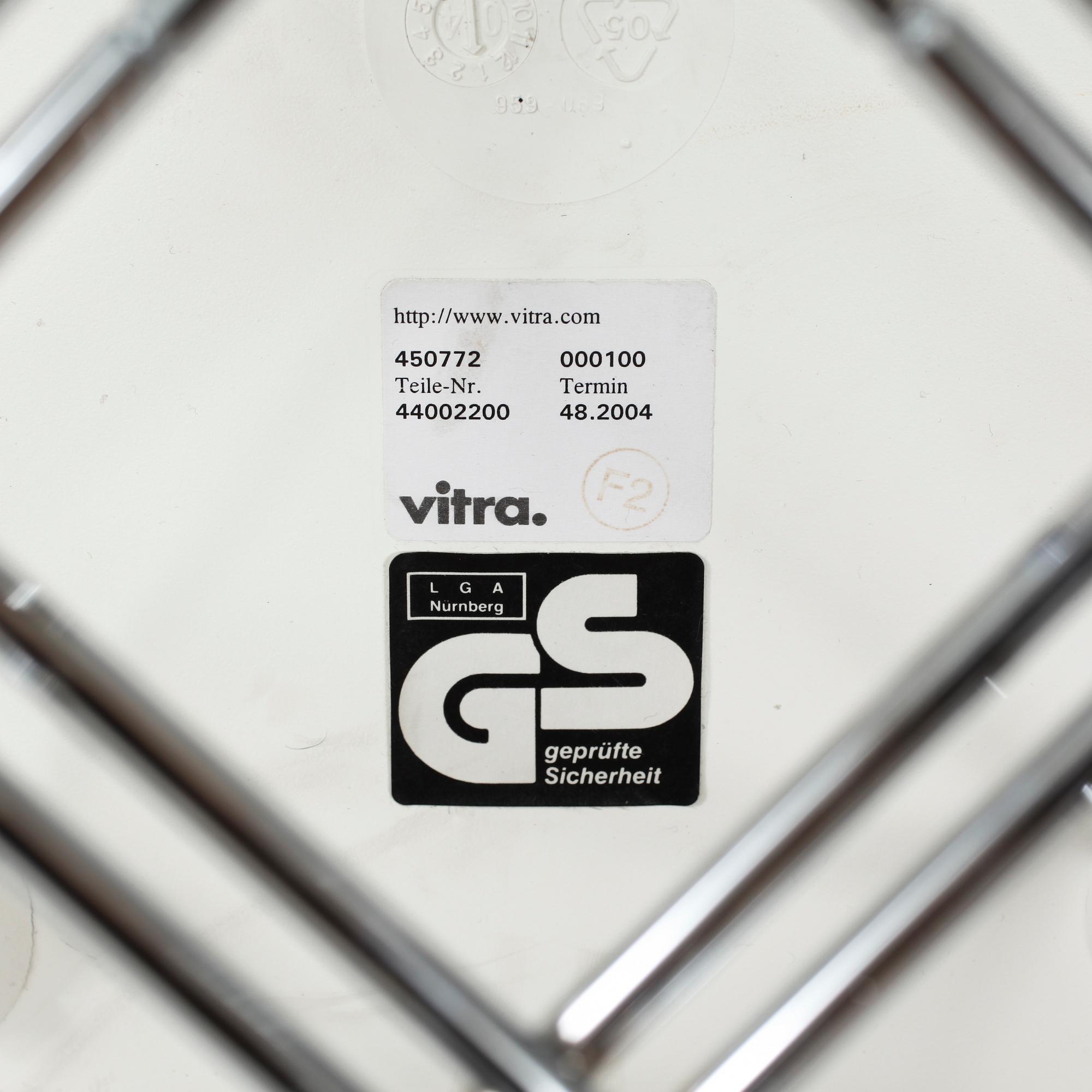 STOLAR, ett par,  "Plastic chair", Charles och Ray Eames, Vitra 2004.