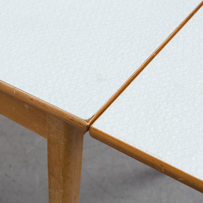 A table "Virrvarr" by Sigvard Bernadotte.