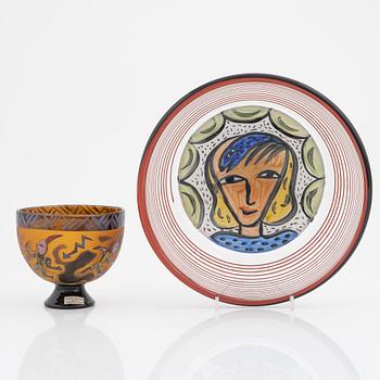Ulrica Hydman Vallien, a 'Juvel' limited edition vase, and a bowl, numbered 7/60, signed.