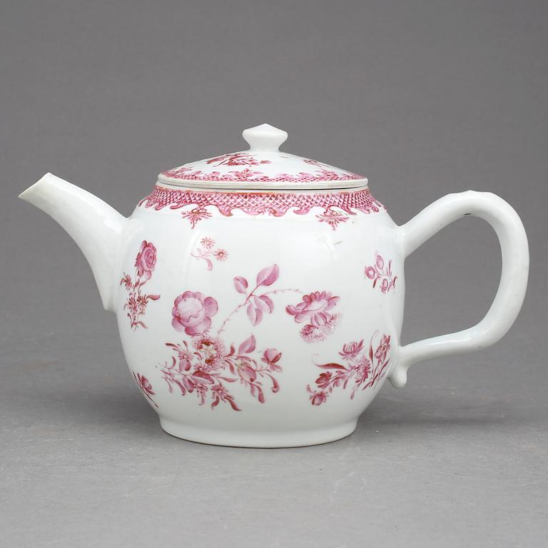 TEKANNA, porslin. Kina, Qianlong 1736-1795.