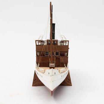 Ship model, late 20th century.