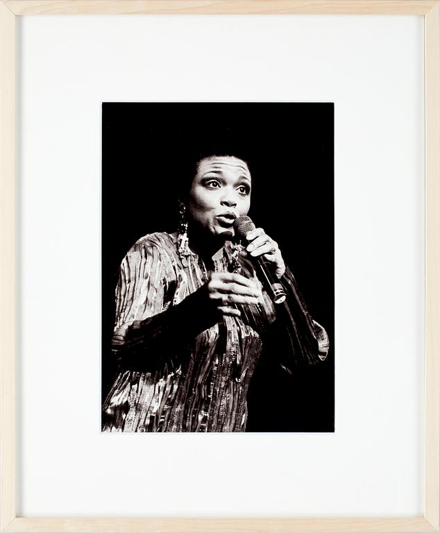 PAUL G. DEKER, gelatin silver print, sign o dat  i passepartout.