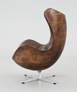 FÅTÖLJ, "Ägget". Arne Jacobsen, Fritz Hansen, Danmark.