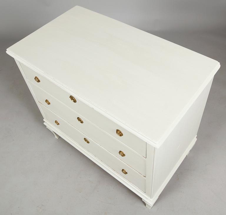 BYRÅ, gustaviansk stil, 1900-talets första hälft.