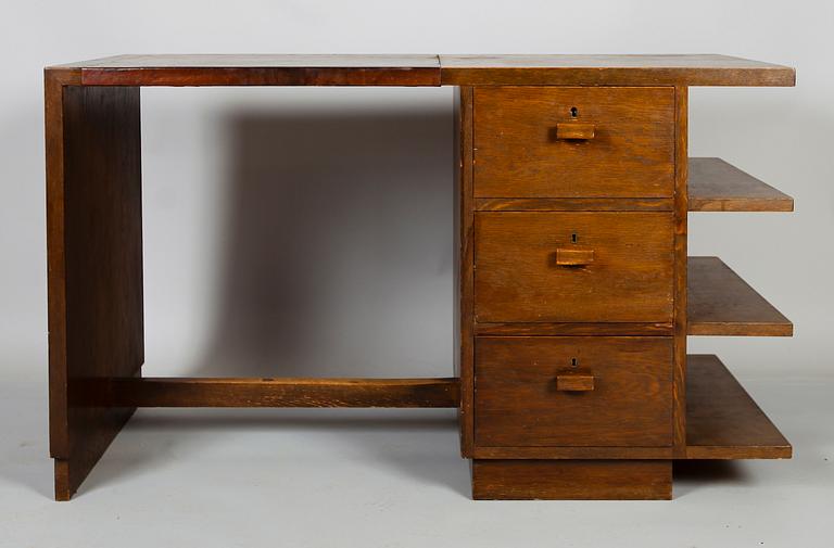 SKRIVBORD, 1900-talets första hälft.