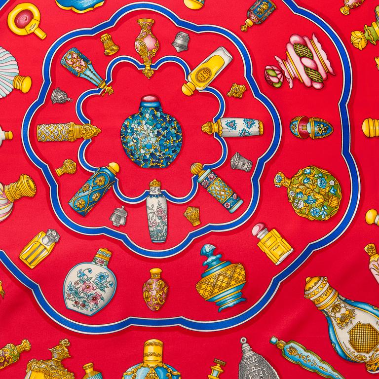 SCARF, "Qu'importe le flacon", Hermès.