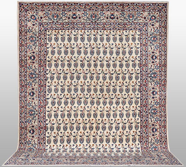 A carpet, Kashan, ca 417 x 300 cm.