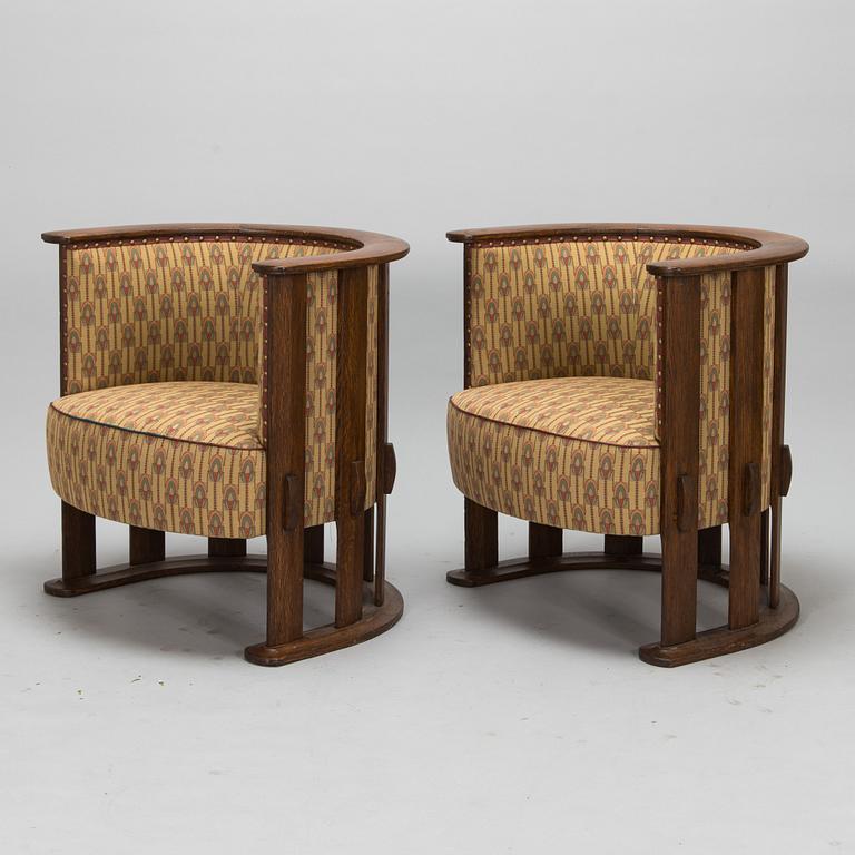 Karmstolar, ett par, 1900-talets början.