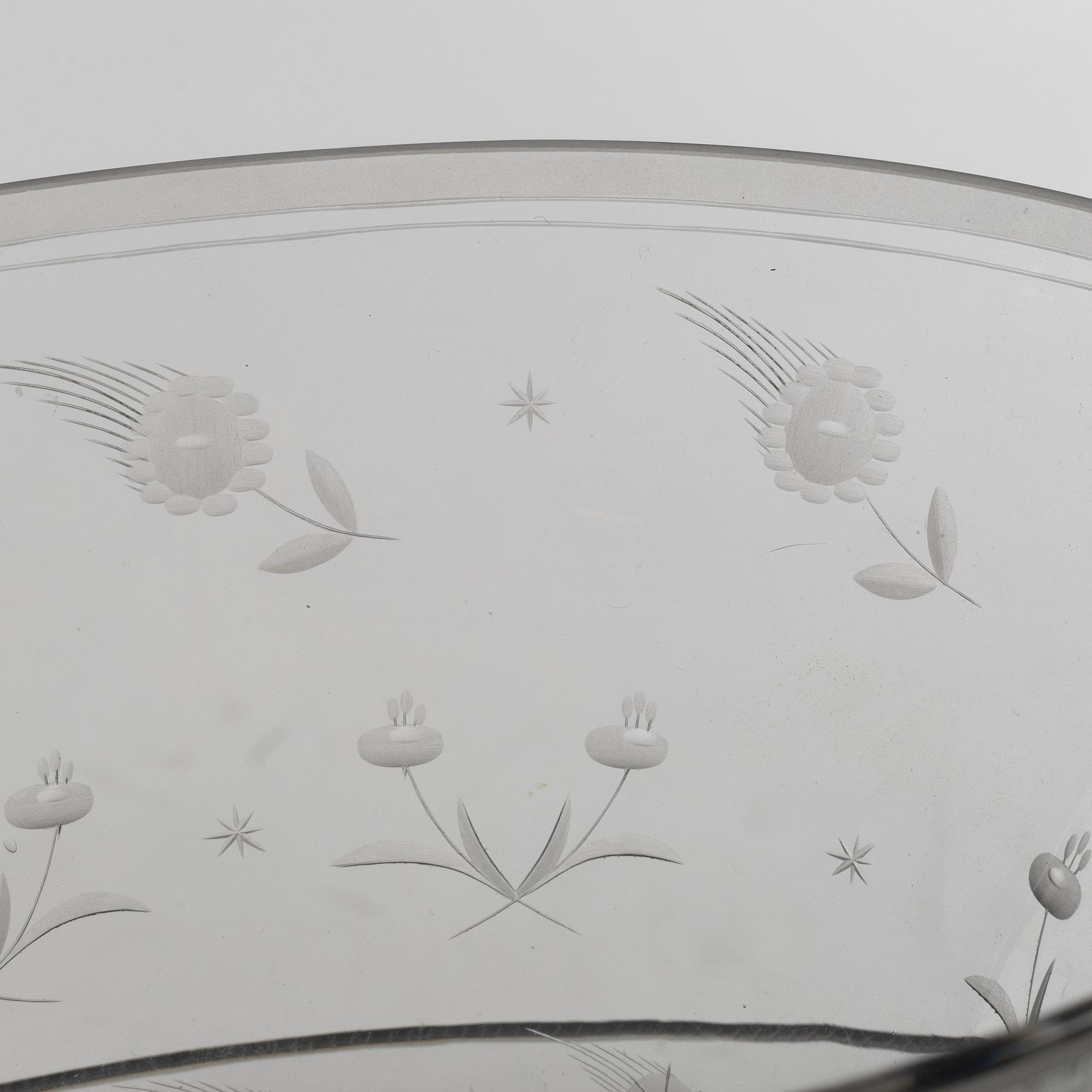 Edward Hald, an angraved glass bowl and plate, Orrefors, Sweden, model H932 and H348.