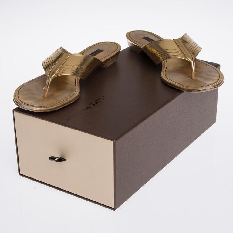 SKOR, Louis Vuitton.