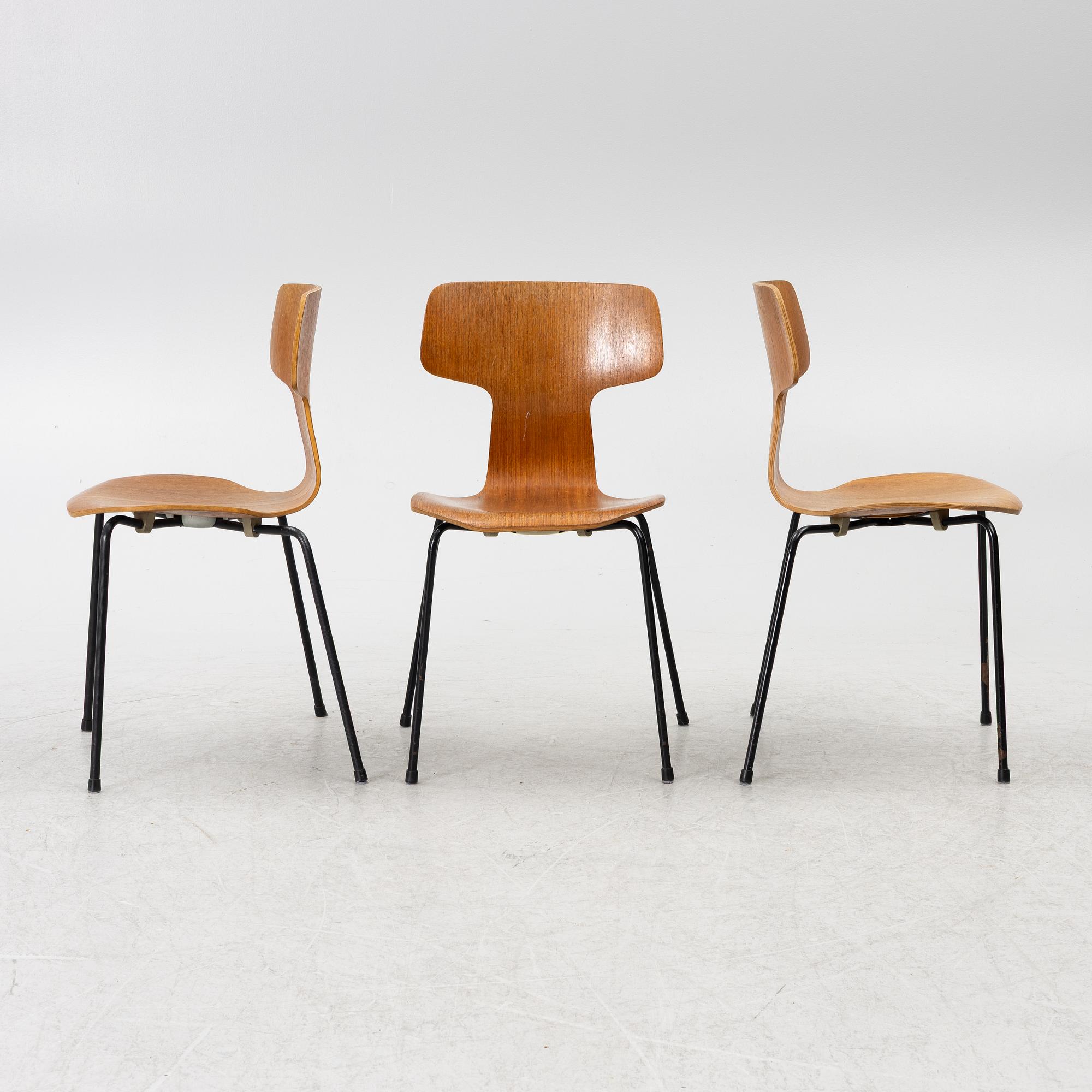 Arne Jacobsen, chairs, 2 + 1, "The T-Chair", Fritz Hansen, 1960s-70s.