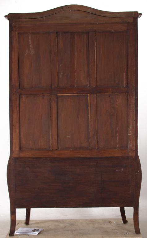 VITRINSKÅP, Louis XV-stil, 1900-tal.