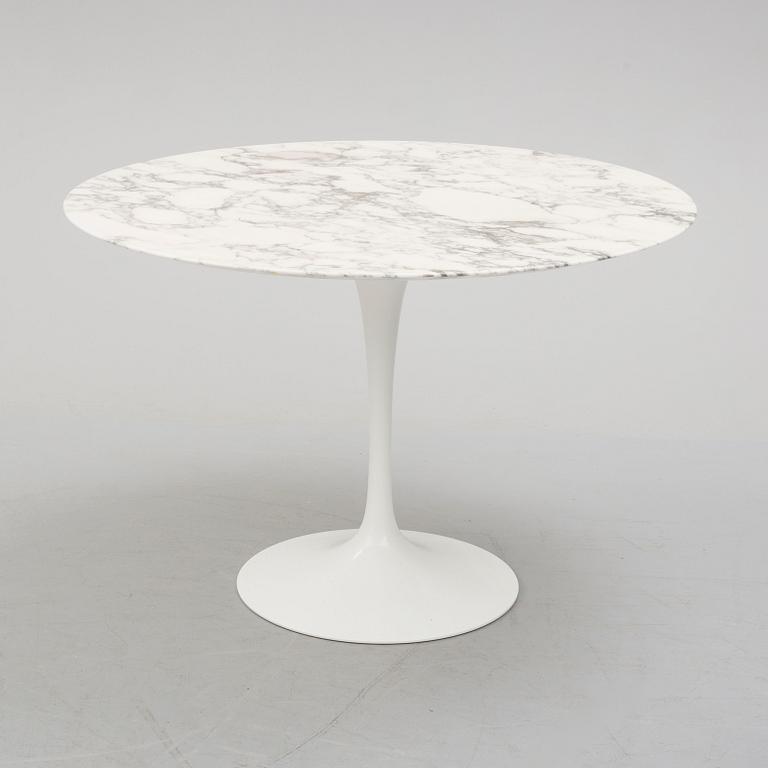 a 'Tulip' table by Eero Saarinen, Knoll Studio, 1956.