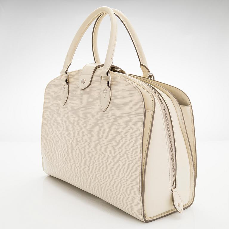 Louis Vuitton, an Epi leather 'Pont Neuf NM' bag.