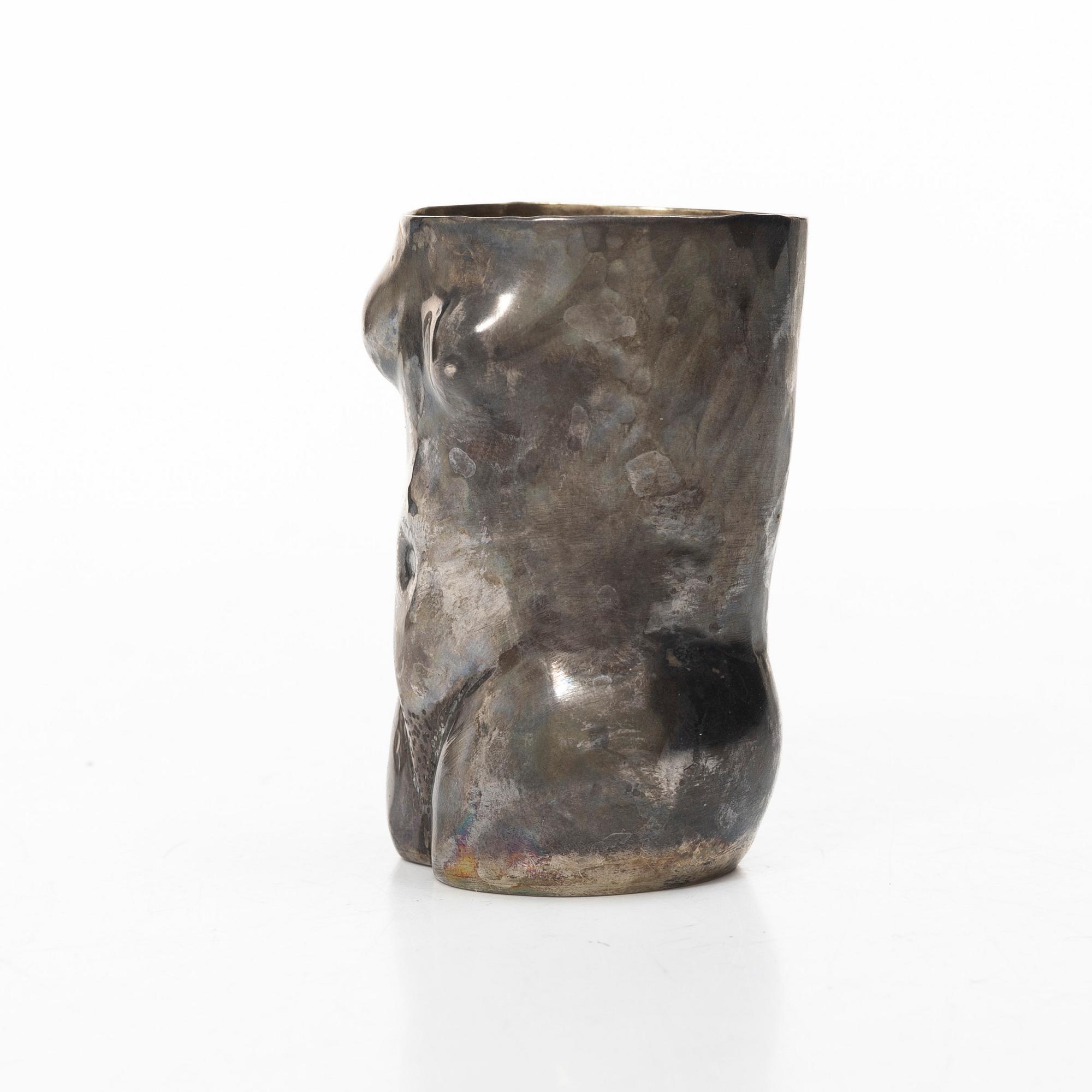 A sterling silver cup, G.E. Florman, Stockholm, 1997.