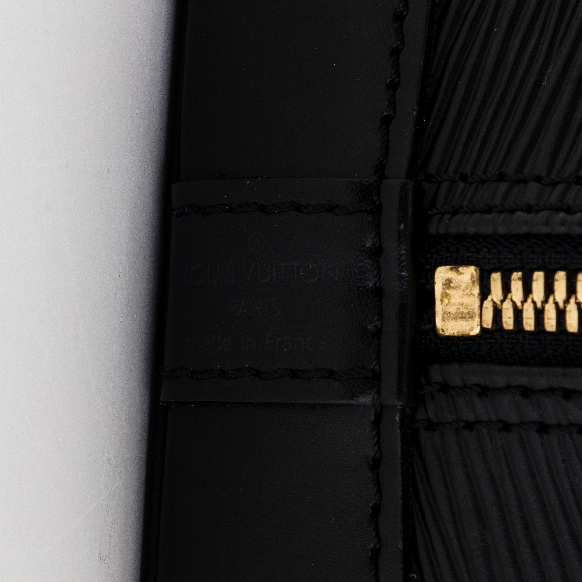 Louis Vuitton, laukku, "Alma Epi".