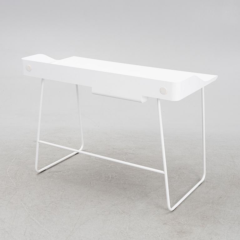 Stine Sandwall, an "Overtime" desk, Voice.