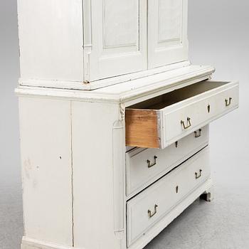 A late Gustavian cabinet, circa 1800.