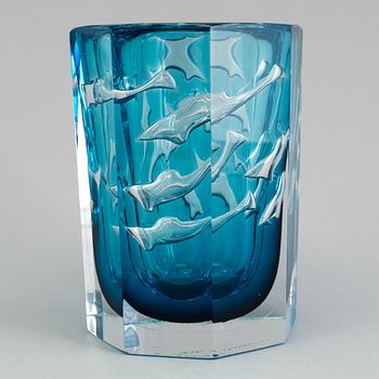 OLLE ALBERIUS, an Orrefors Ariel glass vase, 1990.