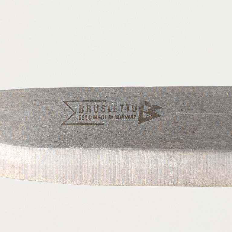 Per Sunna, halvhornskniv, signerad.