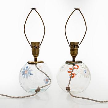 Paavo Tynell, Two 1940s table lamps for Taito and Kauklahden Lasitehdas.