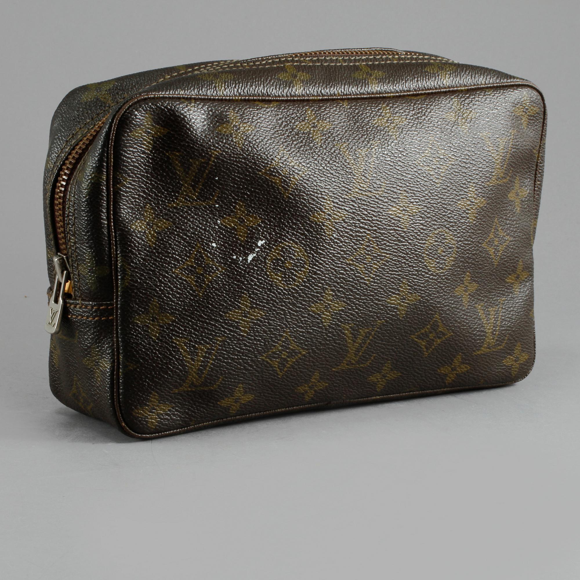 NESSESÄR, "Trousse Toilette 23", Louis Vuitton.