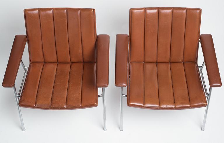 Hans J. Wegner, a pair of "AP-52" easy chairs, AP-stolen, Denmark, 1960's.