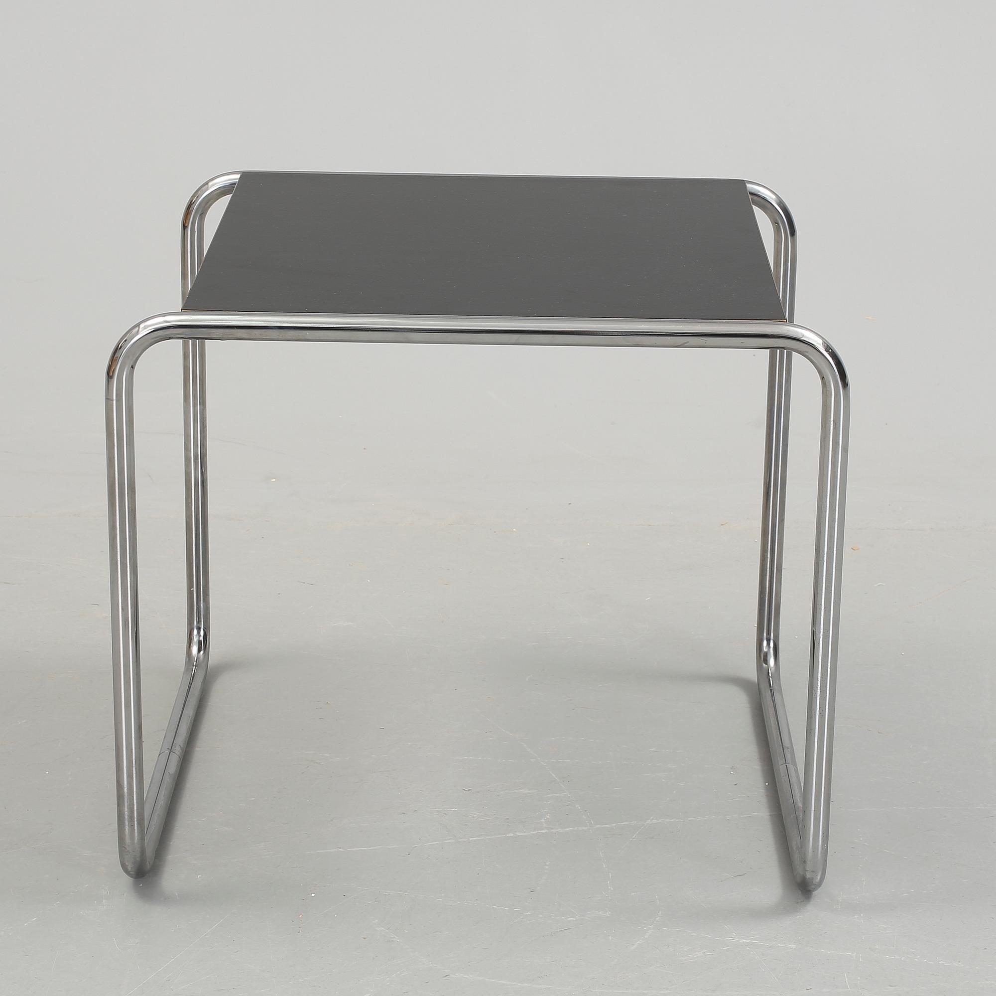 SIDOBORD, Thonet, 2000-tal.