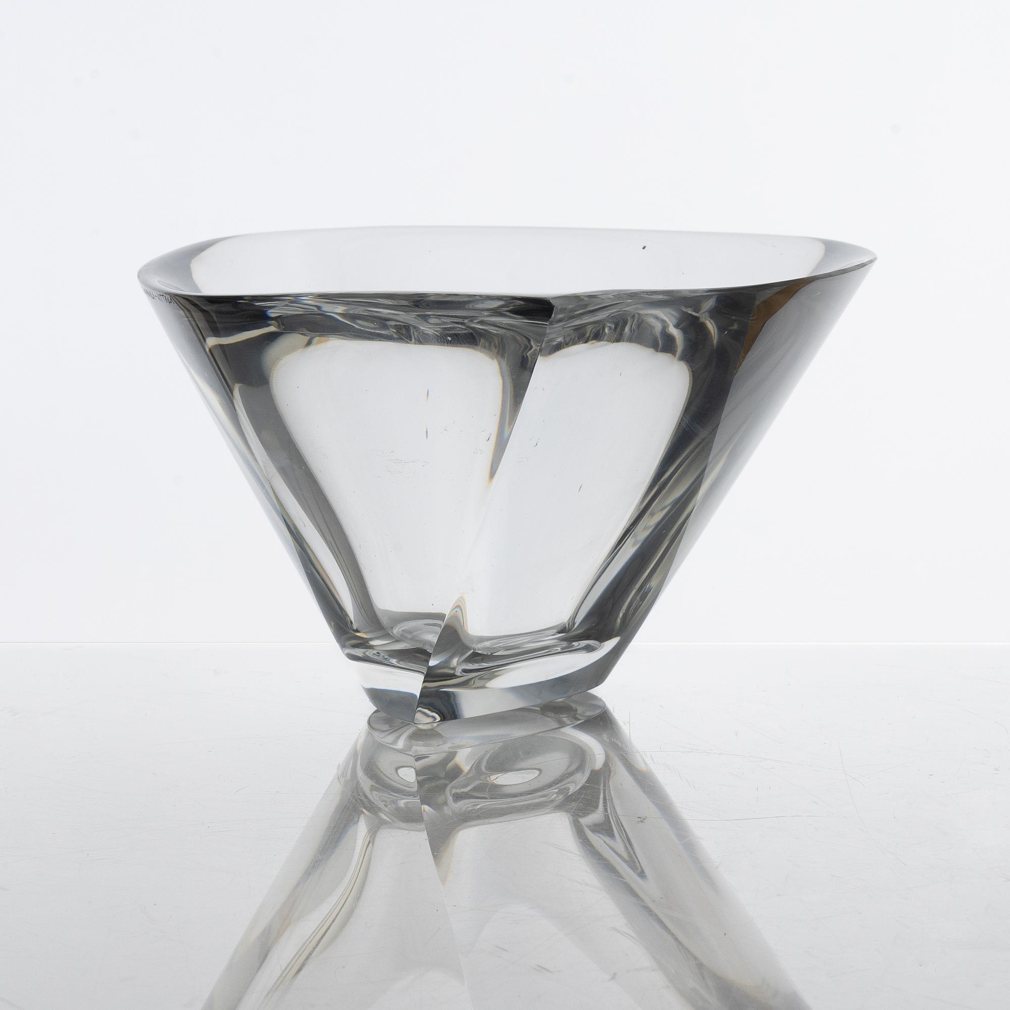 Tapio Wirkkala, a "Kuutonen" (Six) polished chrystal glass bowl model 3340/3840, Iittala, Finland 1952-61.
