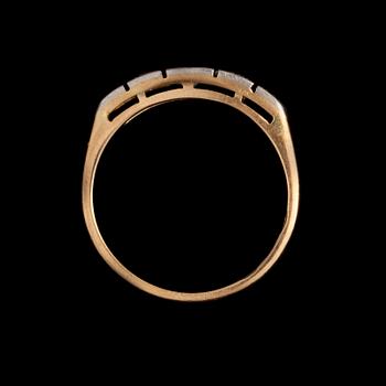 RING, 18K guld, diamanter. A. Tillander, 1953. Vikt ca 1,8 g.