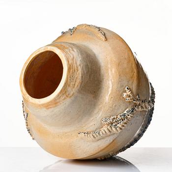 Anders & Bess Wissler, a stoneware jar, ateljé Solklinten, Mariefred, Sweden 1915.