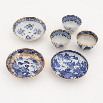 Three cups with saucers, two cups, a pair of dishes and two serving dishes, Qing dynasty, 18th and 19th century.