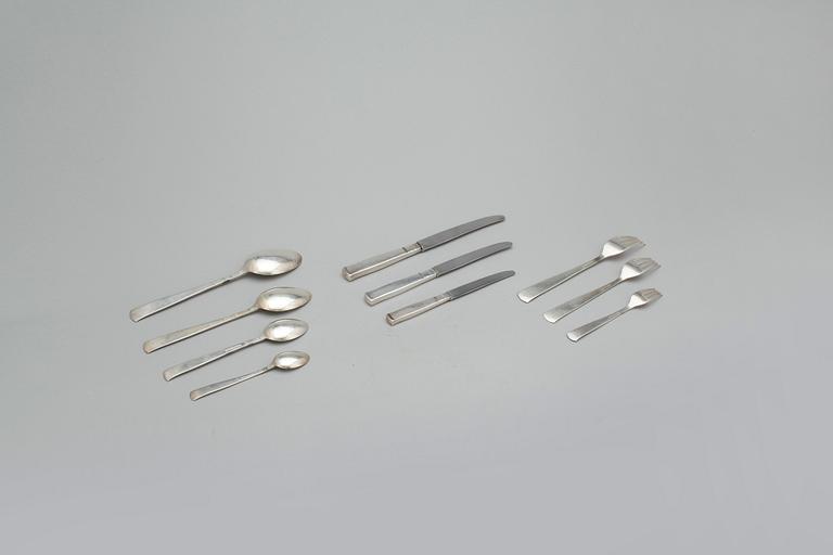 BESTICKSSERVIS, 130 delar, silver, "Rosenholm", GAB, Stockholm mestadels 1920-40 tal. 4466 gram (Tot vikt, inkl.knivar).