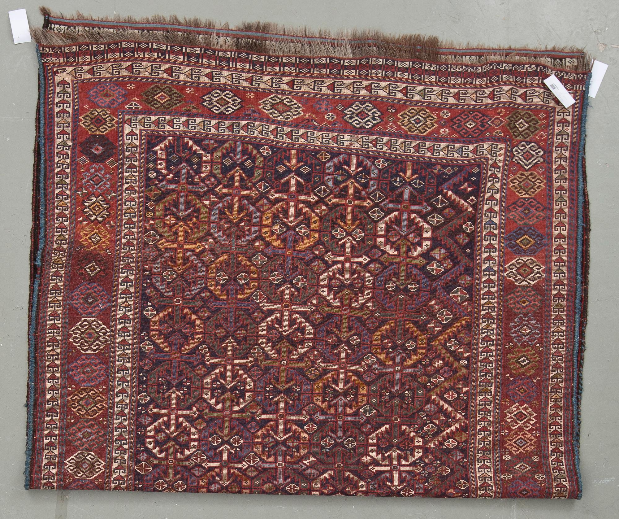 MATTA, semiantik Kashgai. Ca 243x145 cm.